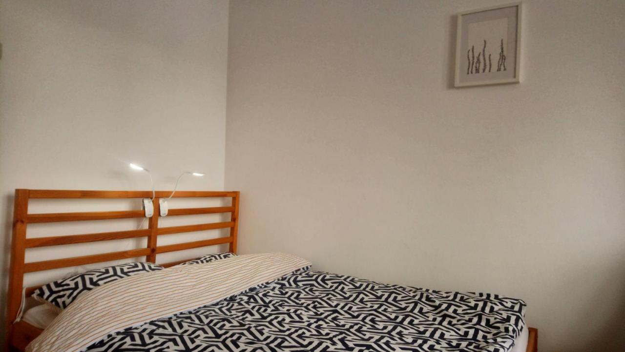 Simple And Comfortable Apartment Miercurea Ciuc Exterior photo